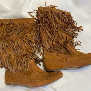 Golden brown multi-layer fringe faux suede Sz 9.5 mid calf BOHO boots